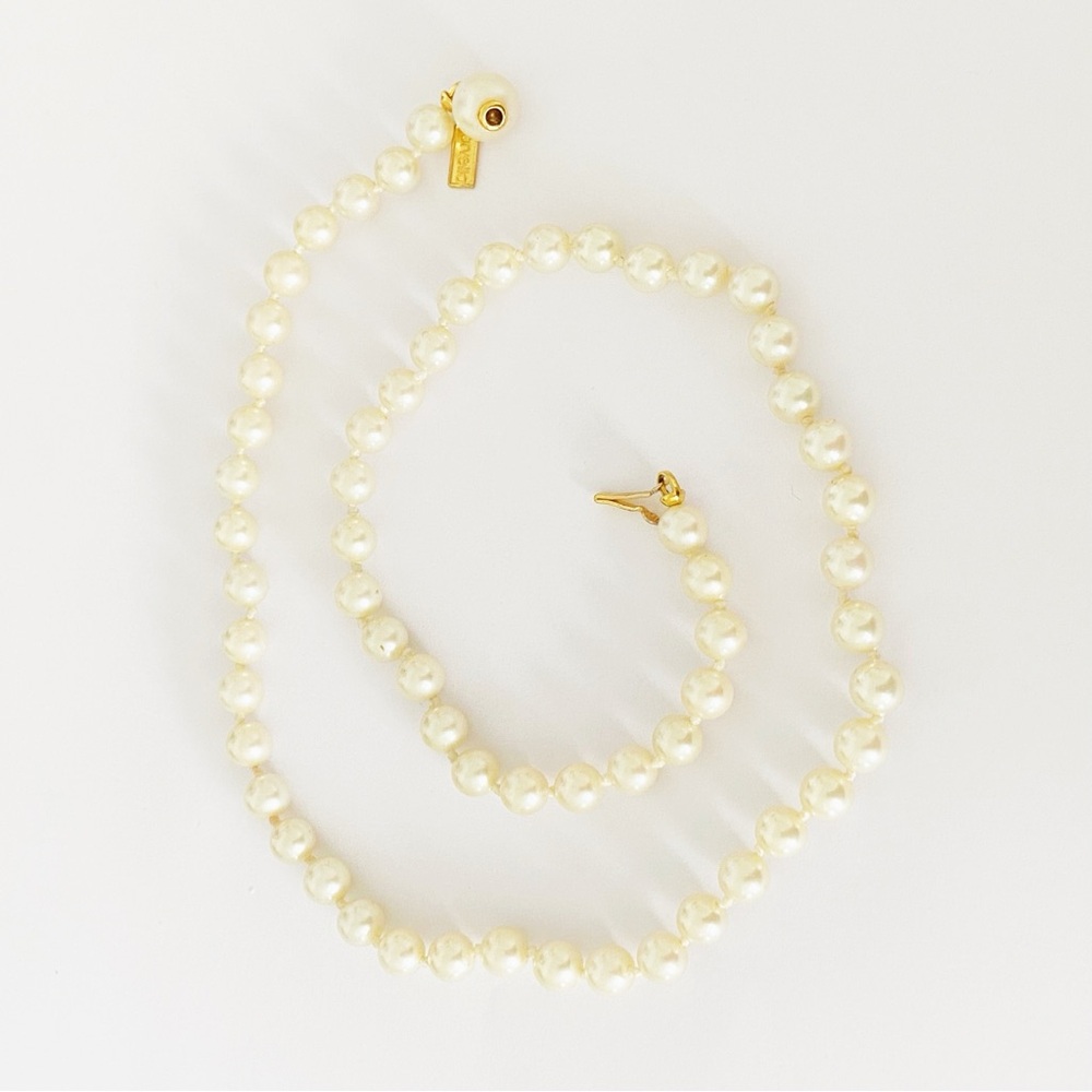 Vintage Marvella pearl strand hidden clasp knotted 17”